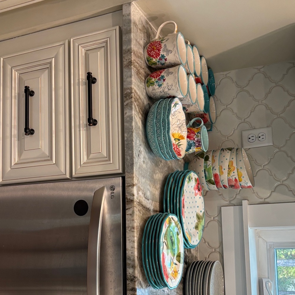 Pioneer Woman Vintage Floral dishes